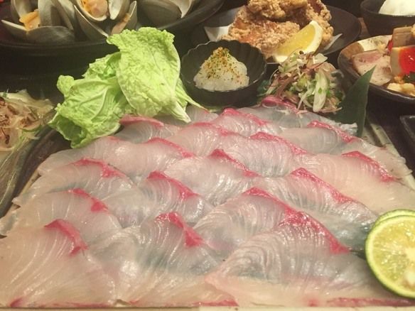 漁港直送鮮魚と鶏・豚・牛を堪能！【　鹿屋カンパチしゃぶしゃぶとブランド牛コース　】全12品：飲み放題付