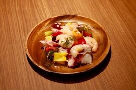 タコとエビのアヒージョ