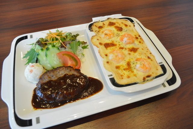 ハンバーグ&エビドリア