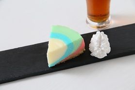 レインボーレアチーズケーキ