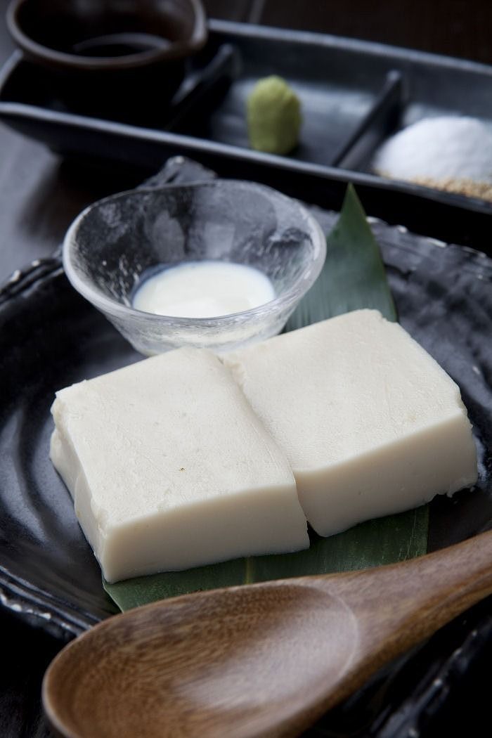 手作り胡麻豆富（490円）