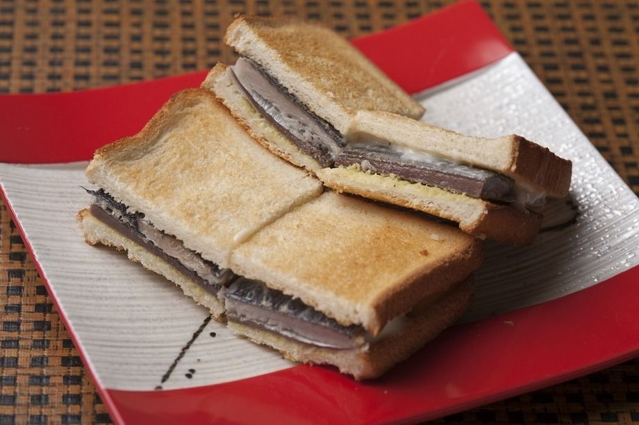 〆さんまのサンドイッチ（650円）