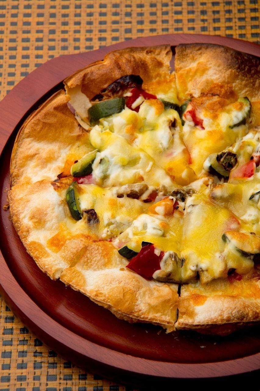 夏野菜たっぷりピザ（800円）