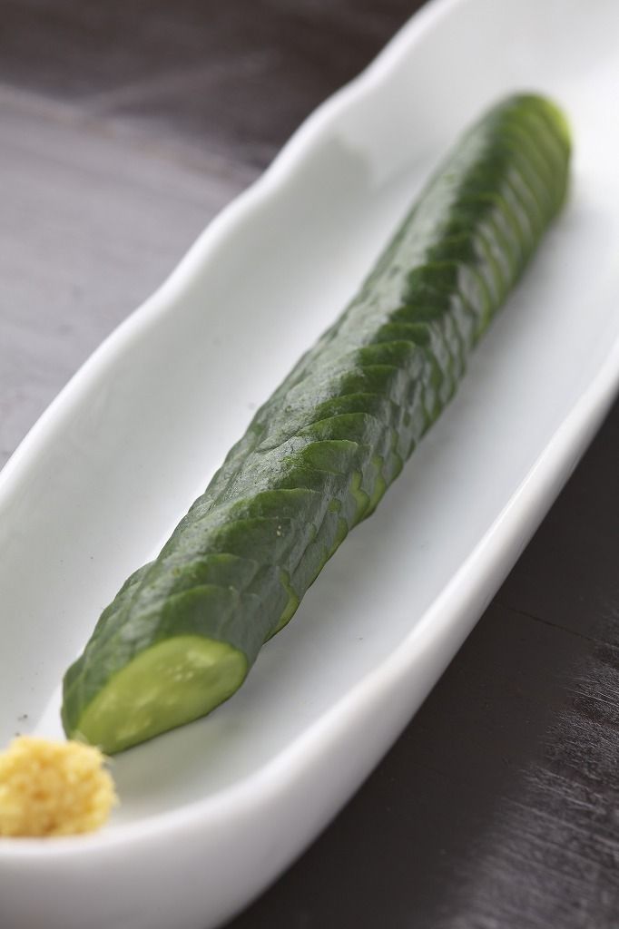 こだわりきゅうりの一本漬け（390円）