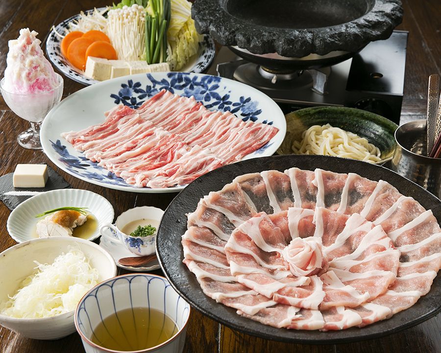 石鍋のぐちが厳選 【群馬県産嬉嬉豚のつゆしゃぶコース】（5,940円）