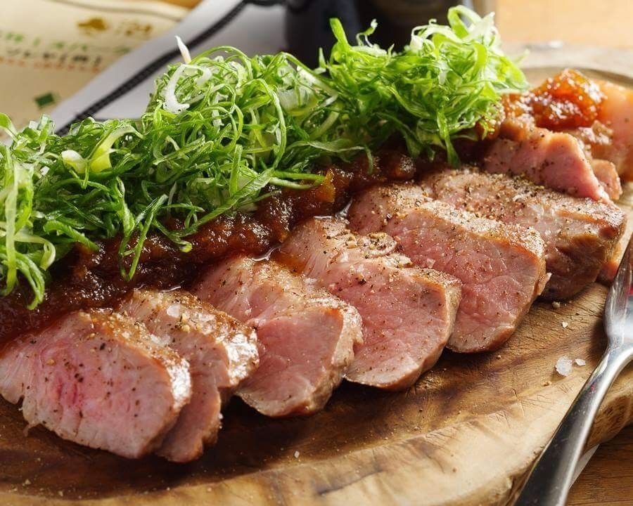 無菌豚肩ロースのコンフィ 〜ジンジャーソース〜