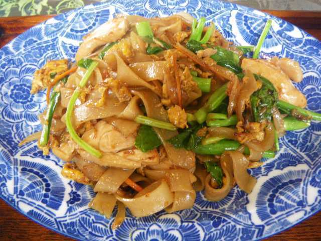 パッ・シーユー（８００円）