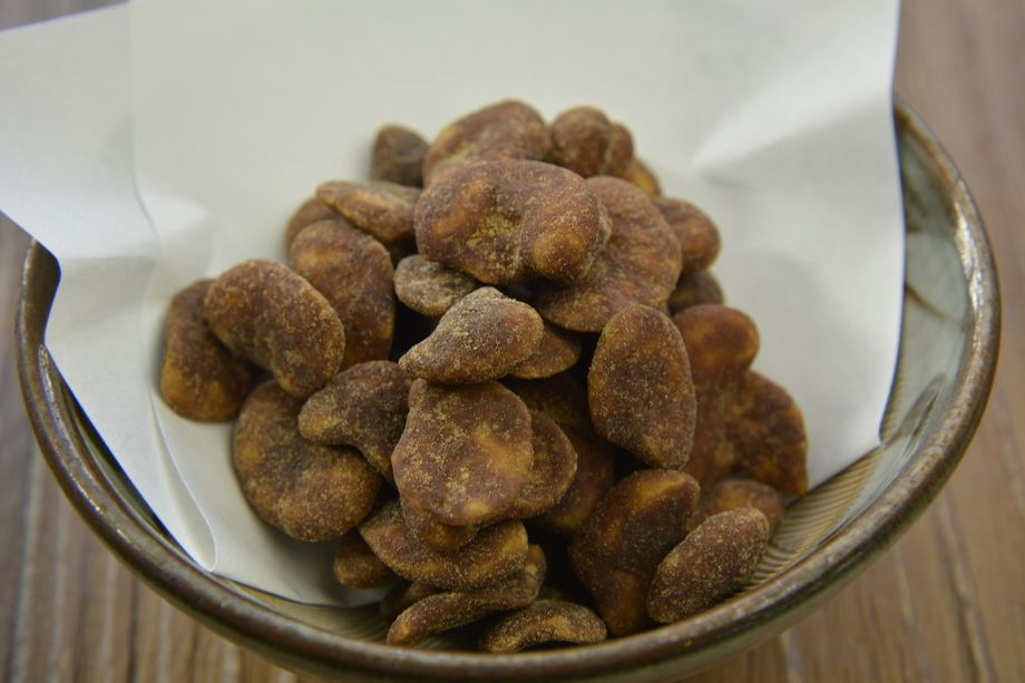 黒糖そら豆（350円）