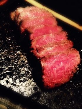 究極安全な希少和牛「尾崎牛」イチボの溶岩ステーキ