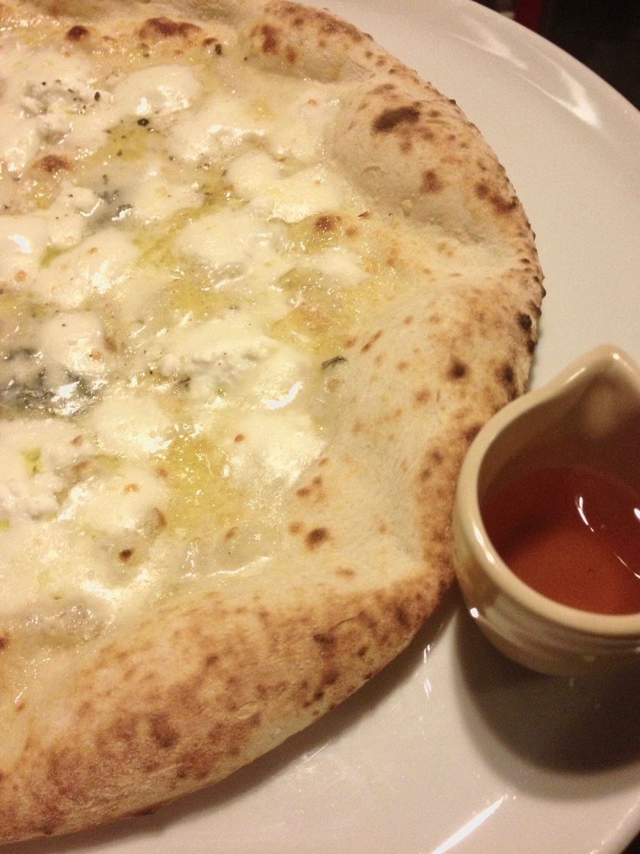 Quattoro Formaggiクアトロフォルマッジ