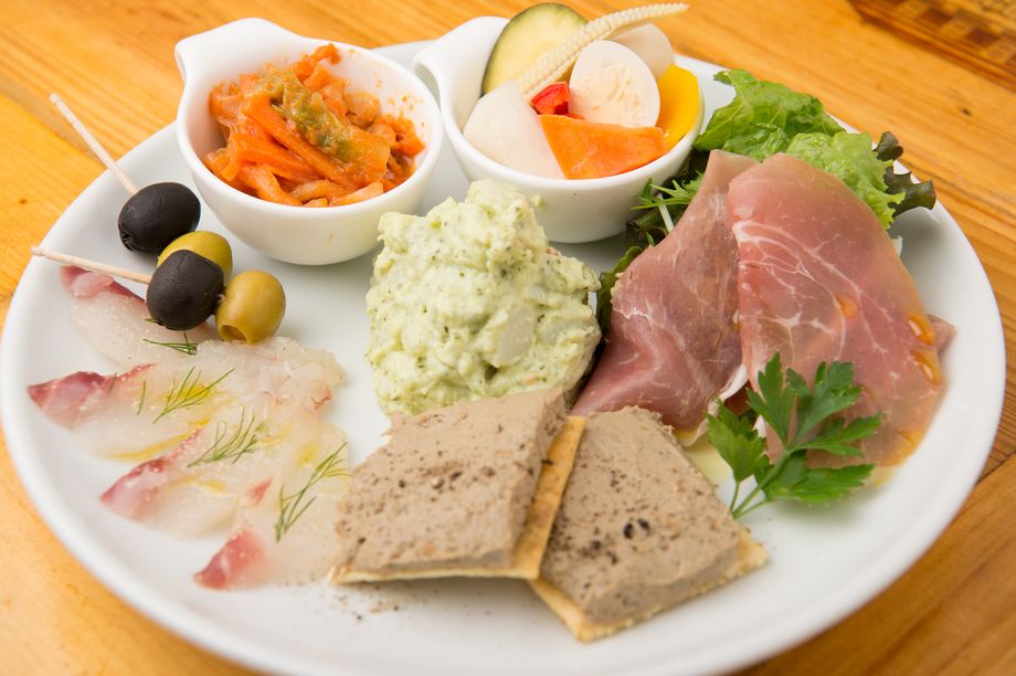 前菜盛り合わせ（お一人様750）