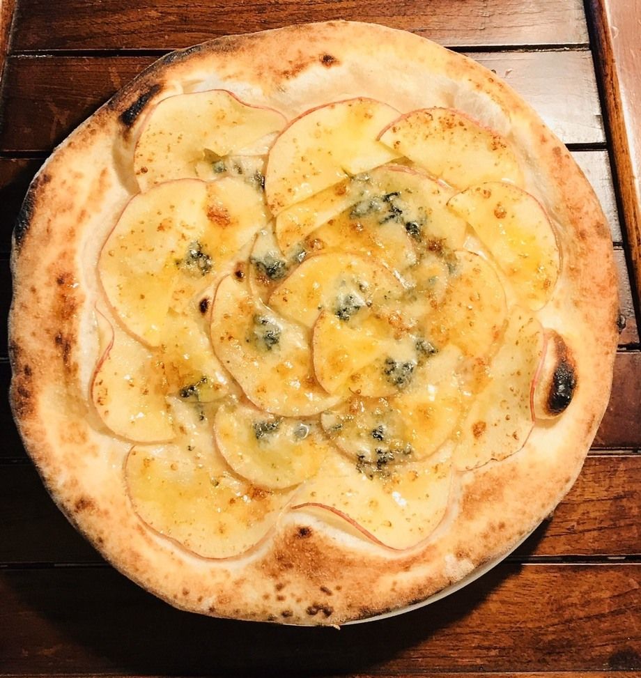 ピッツァ各種（¥1000〜）