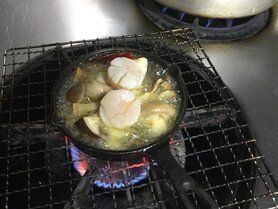 帆立とマッシュルームのアヒージョ
