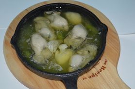 牡蠣ときのこのアヒージョ