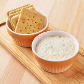 フレッシュガーリックチーズディップ