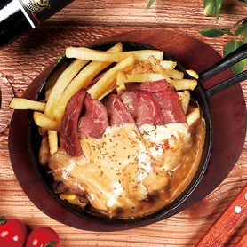 牛ハラミステーキ味噌チーズフォンデュ