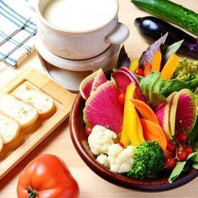 契約農園の新鮮野菜パフェ付きチーズフォンデュ