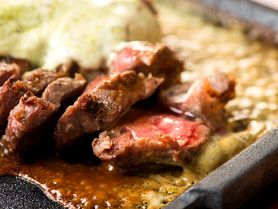 1ポンド牛サーロインステーキ～ホットパクチーズフォンデュ～