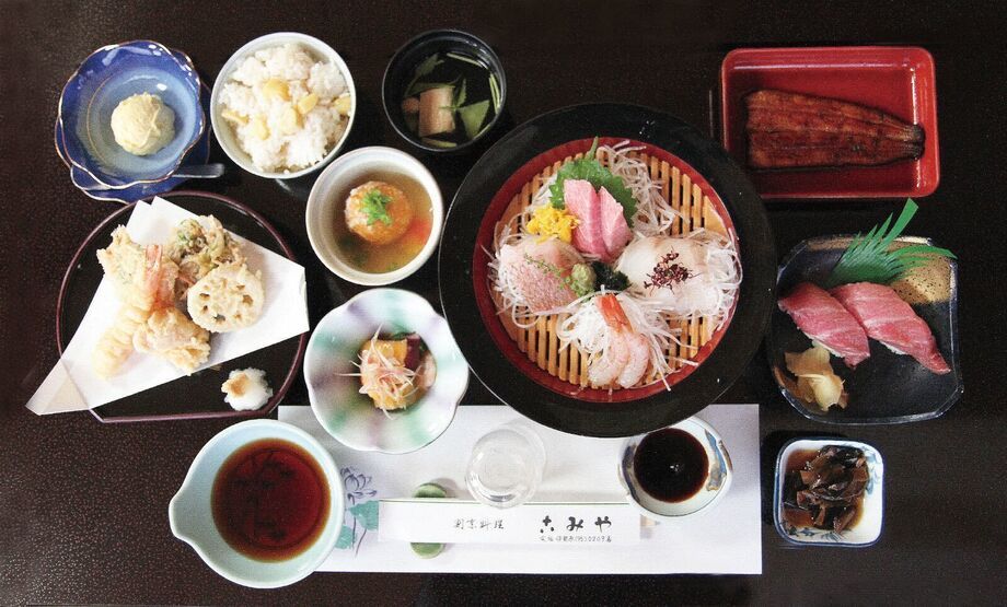 御法要料理　4,000円〜7,000円（4,000円～　税別）