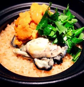 牡蠣と雲丹の土鍋めし