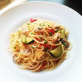 アサリのレモン風味　スパゲティーニ