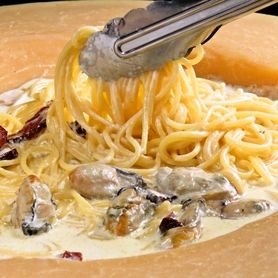 歓迎会・送別会特別コース！カキのクリームパスタや牡蠣が付いた二時間飲み放題付コース5000円→4000円