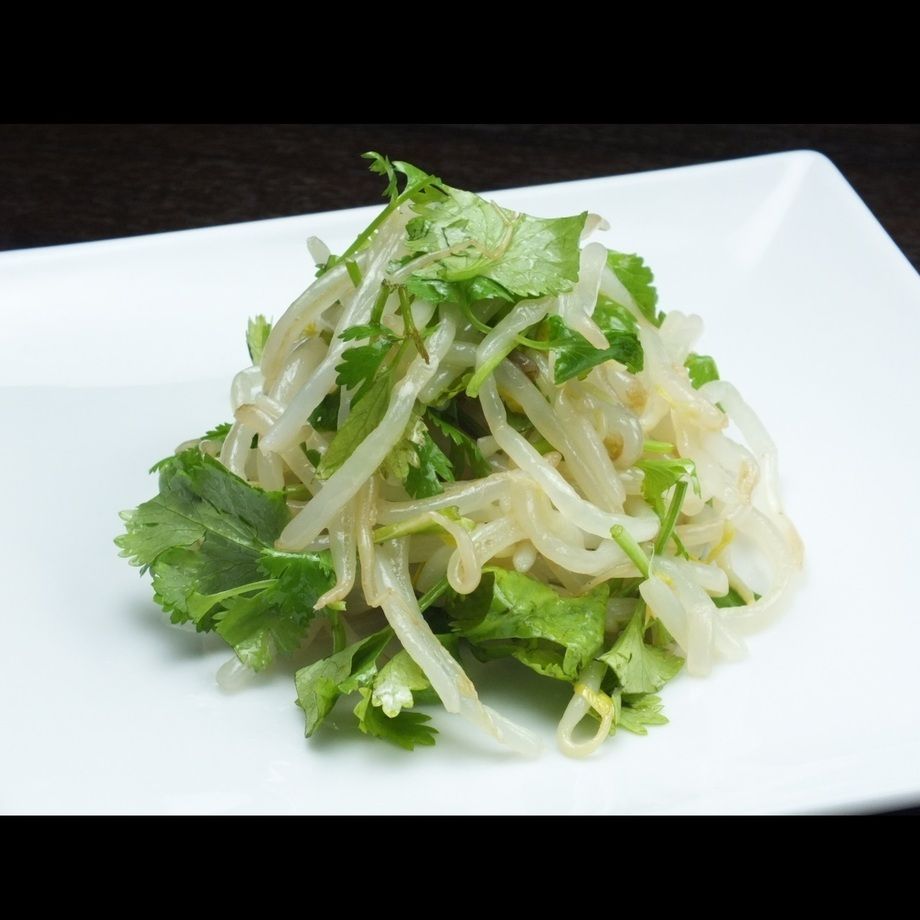 パクチーともやしのナムル