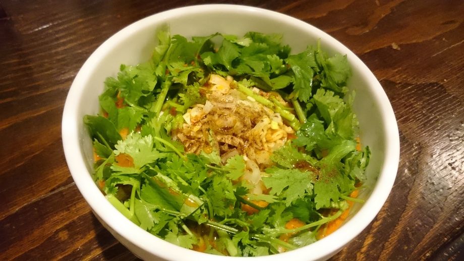 パクチー担々麺ランチ