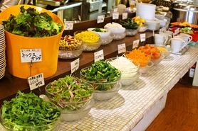 アイデケーノ自慢のサラダバー