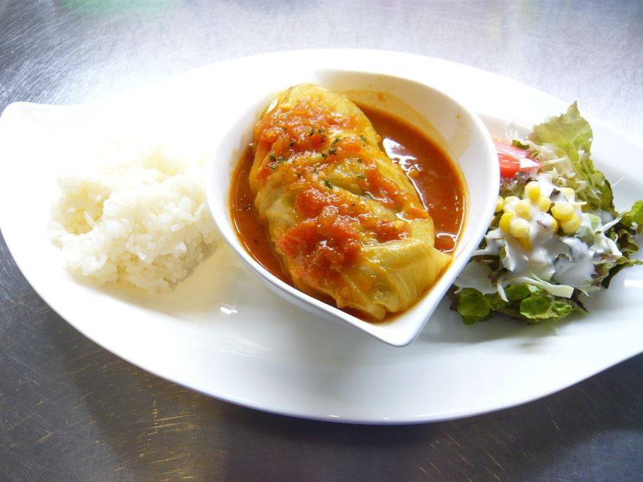 ロールキャベツランチセット（スープ、サラダ、ライスorパン、ミニデザート、コーヒーor紅茶付き）