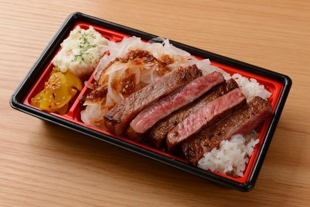 神戸牛サーロインステーキ弁当（お持ち帰り商品ですが店内飲食も可能です）
