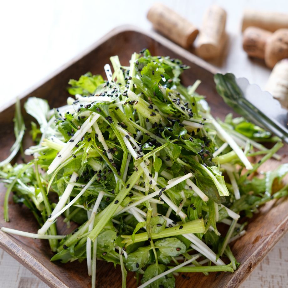 パクチーとクレソンの香草サラダ（580円）