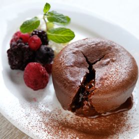 チョコレートが溶け出す濃厚フォンダンショコラ