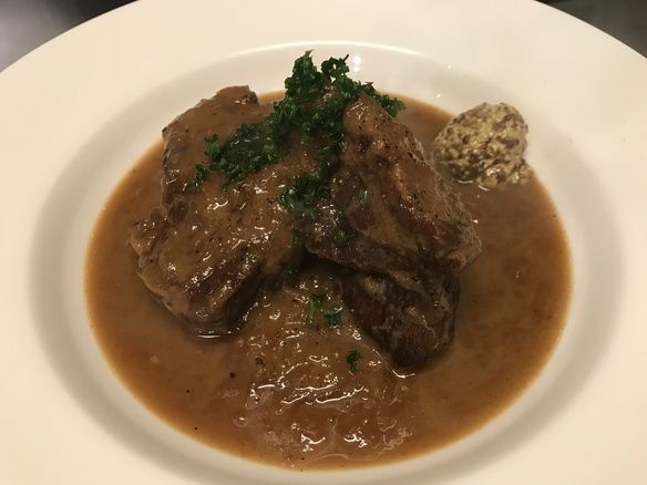 豚バラの恵比寿ビール煮込み