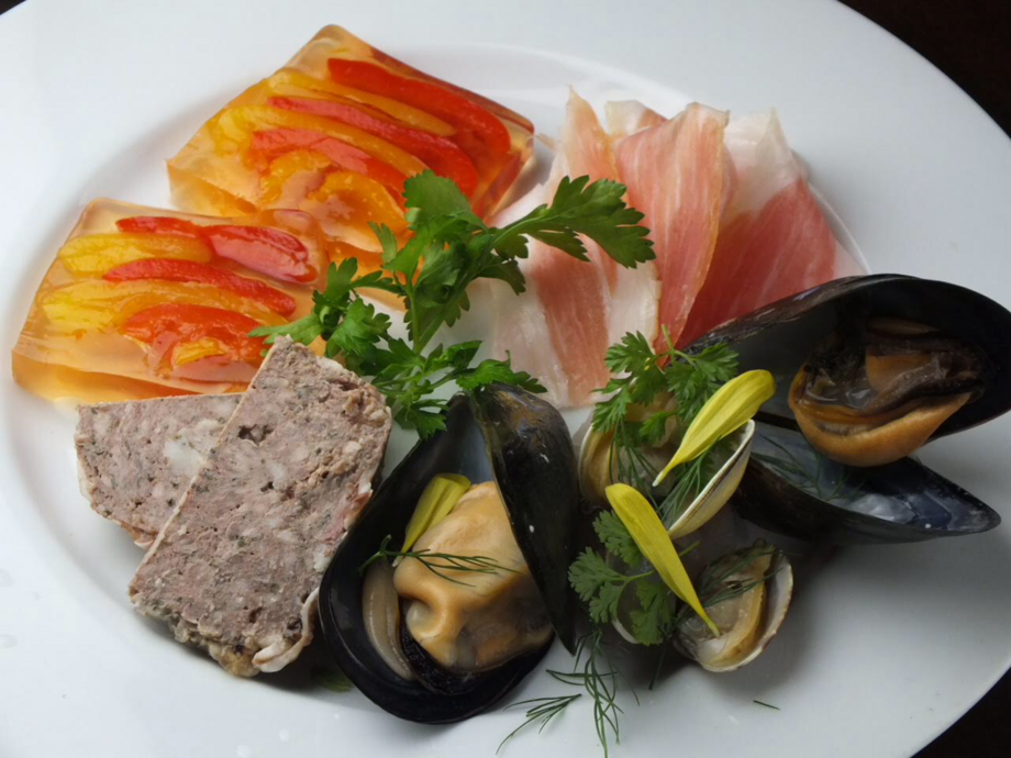 前菜の盛り合わせ