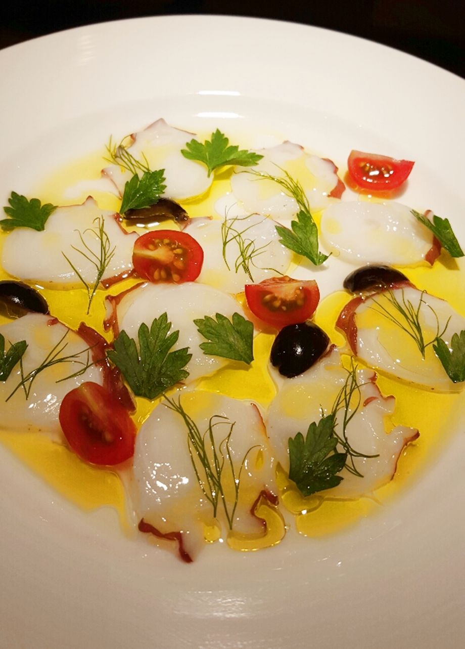 水タコのカルパッチョ　ライムドレッシング