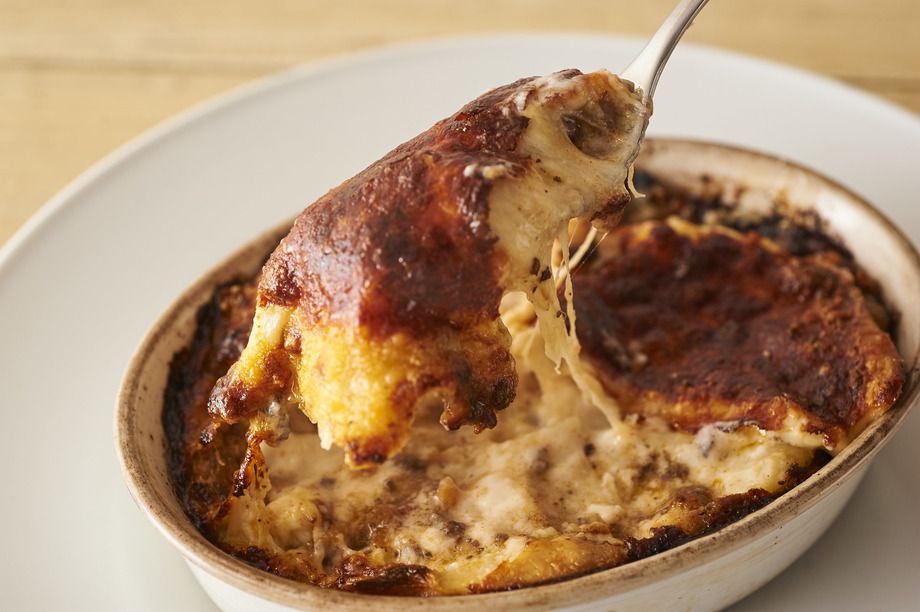 ラザニア・ボロネーゼソースとベシャメルソースとモッツァレラチーズ（1,400円）