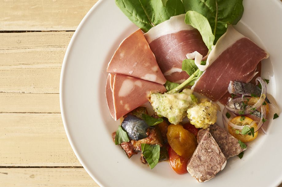 本日の自家製前菜盛り合わせ ボナペスペシャル（1,650円）