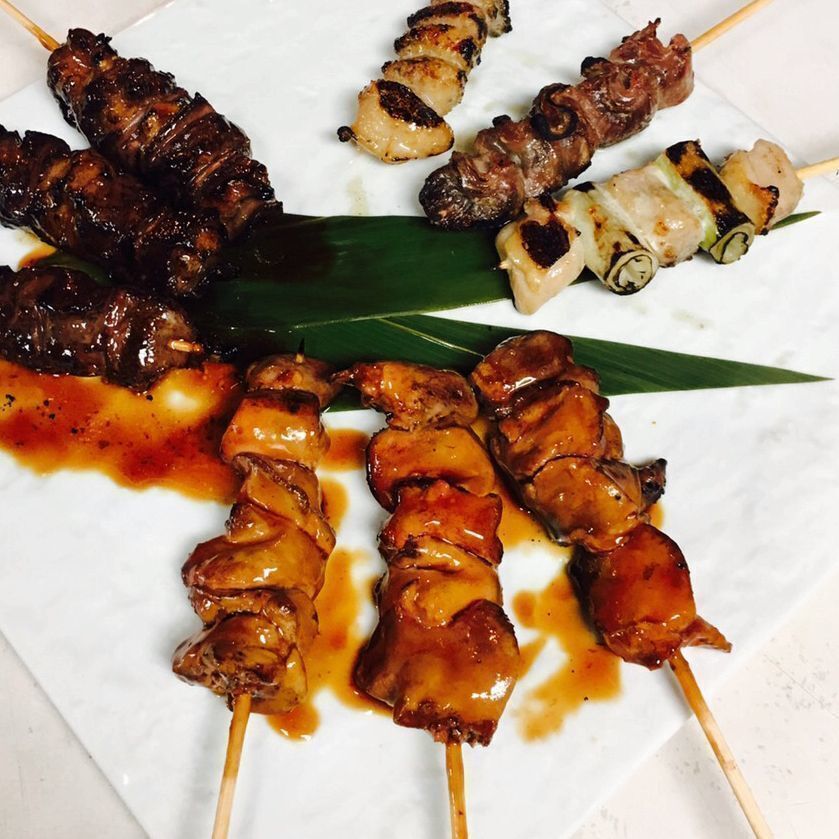 【人気Ｎｏ１】【 飲み放題付】！鮮魚刺し＆手刺し厳選焼鳥＆桜島溶岩焼き／雅(みやび)の月コース（4,500円）