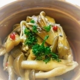 3種のきのこマリネ