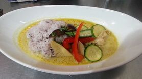 彩り野菜のグリーンカレー　