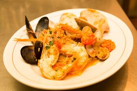 Linguine alla SABATINI　スカンピと魚介のリングイネ　サバティーニ風