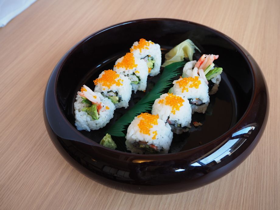 カリフォルニアロール（９００円）