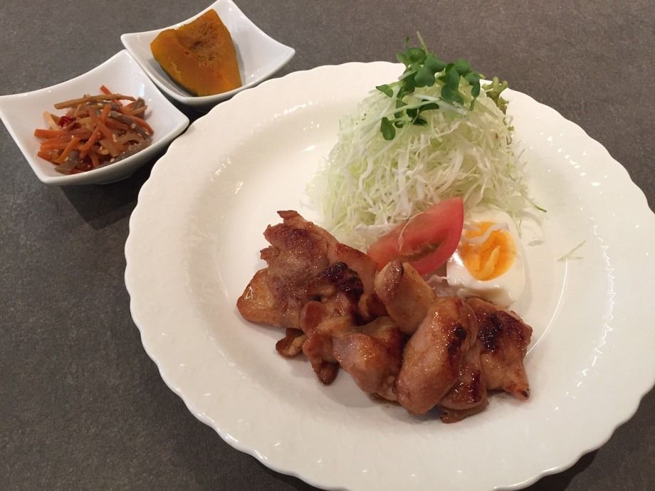 鶏モモ肉の照り焼きランチ