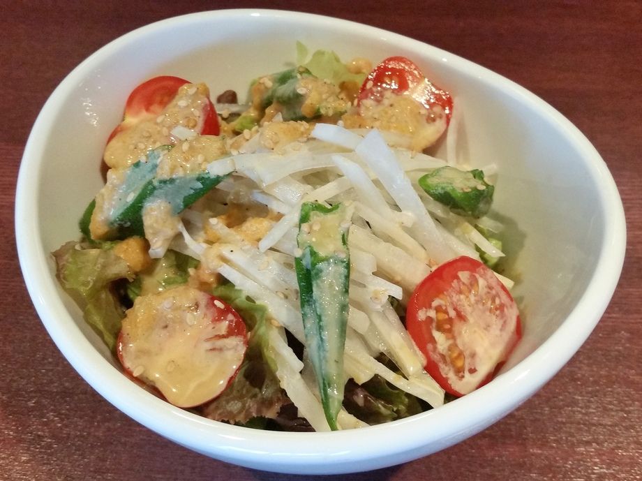 大根サラダ／Radish salad（780円）