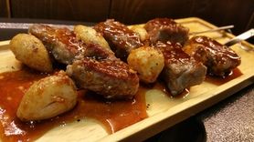 ワイルドサイコロステーキ (串刺し)