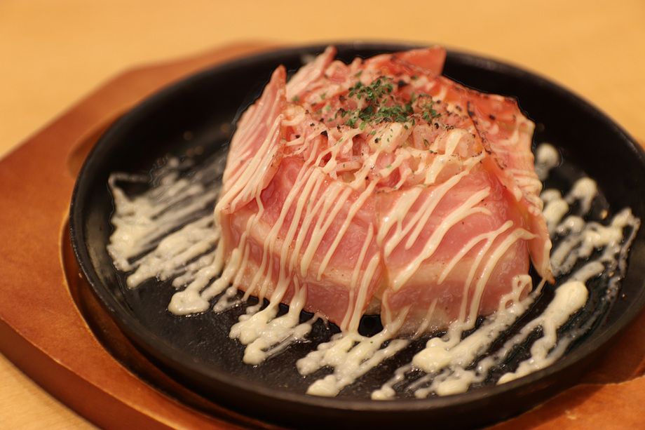 カマンベールマッシュポテトの鉄板焼き（720円(税抜)）