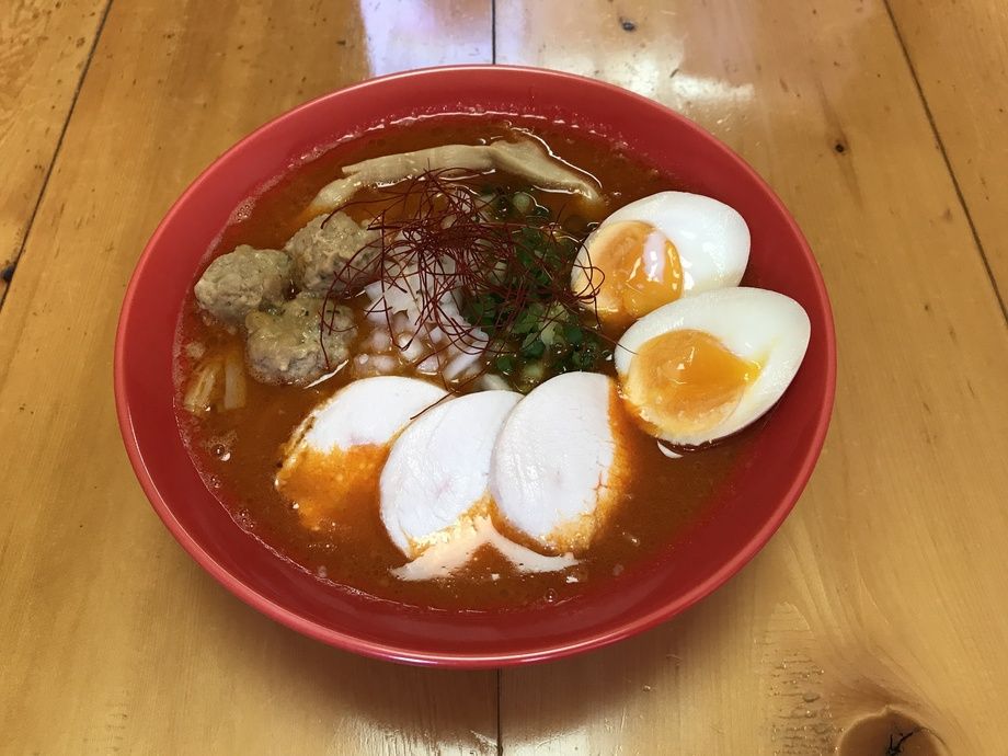 濃厚辛鶏白湯らーめん