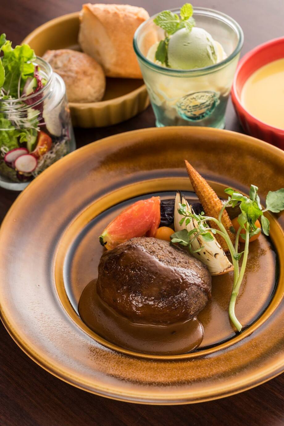 CAMERONハンバーグランチ（980円）