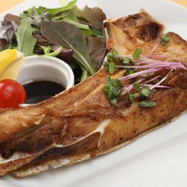 カマリブステーキ　香草バター焼き